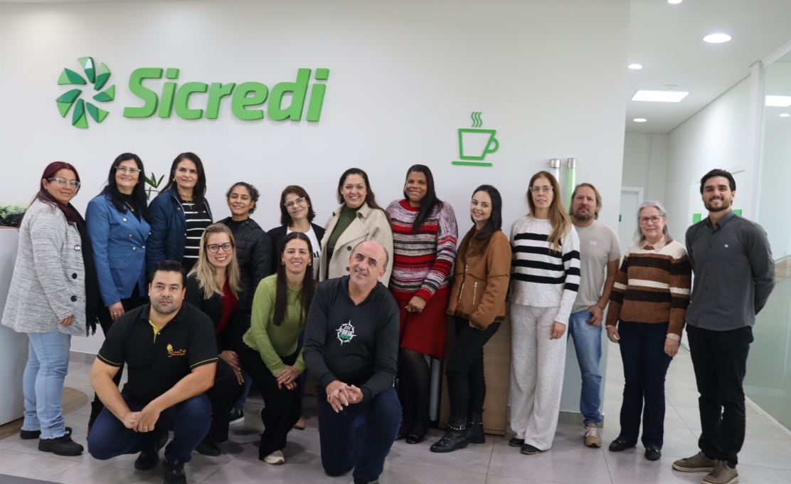 Sicredi e Prefeitura promovem capacitação para profissionais da educação