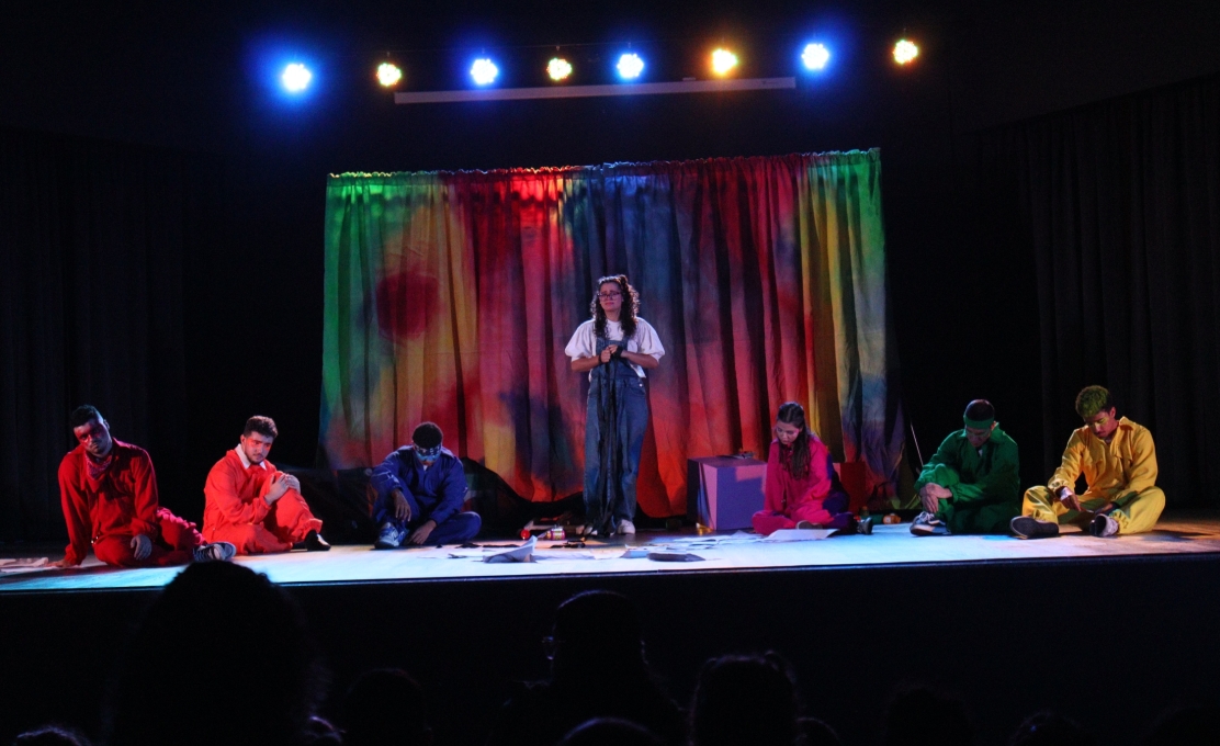 Mariluz promove ações do Maio Laranja com teatro, mobilização e conscientização pelo comba...