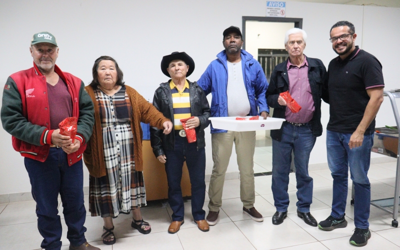 Centro de Convivência do Idoso de Mariluz realizou jantar alusivo ao Dia dos Pais