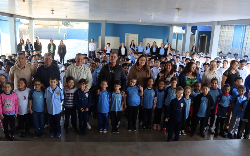 Prefeito Paulinho Alves visita Colégio Cívico-Militar em Goioerê e projeta modelo para Mariluz