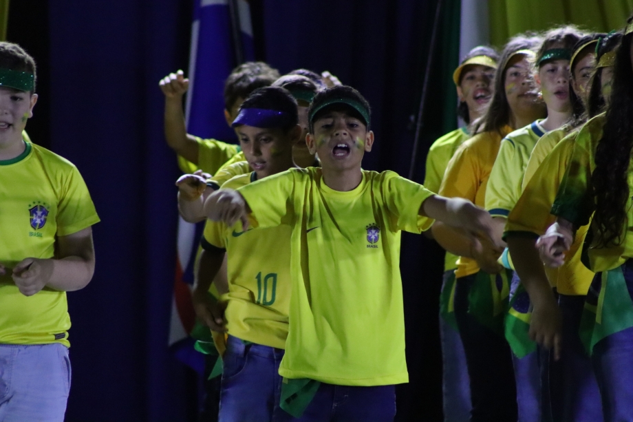 Mariluz celebra a Semana da Pátria com apresentações culturais e participação de alunos da rede de ensino