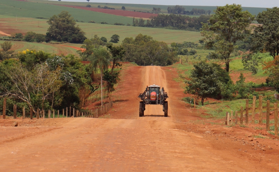 Secretaria de Obras e Viação, com apoio da Prefeitura Municipal de Mariluz, concluiu recentemente a reestruturação e o e