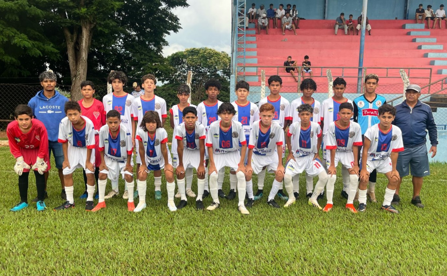 Estádio Municipal Azarias Diniz foi palco de dois jogos da Copa Amizade de Futebol de Base 2025