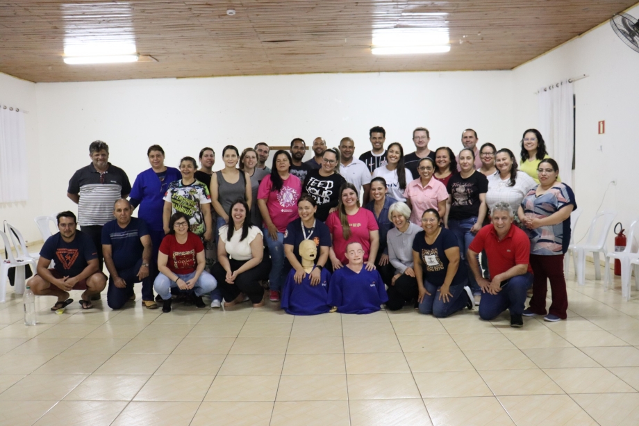 Secretaria Municipal de Saúde em parceria com o SENAC de Umuarama ofereceu um curso de Primeiros Socorros e Aperfeiçoame