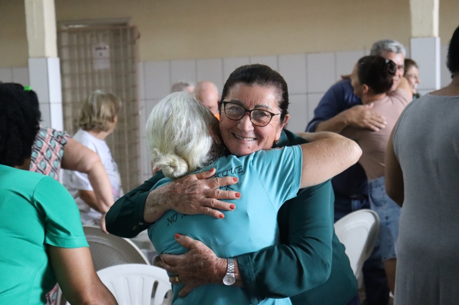 Em Mariluz o Dia Internacional do Idoso foi celebrado com muita alegra e um delicioso café da manhã