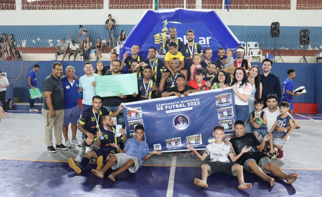 Equipe Audax foi campeã do Campeonato Municipal de Futsal Dr. Lucas Kleber Tossin Lopes, vencen...