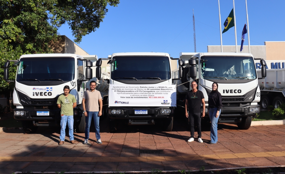Prefeitura de Mariluz entrega novos veículos e maquinários para fortalecer infraestrutura de e...