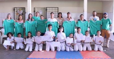 CRAS de Mariluz, entregou Certificados da 1ª Graduação Infanto Juvenil aos alunos do Curso de Capoeira.
