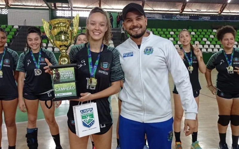 Handebol Feminino de Mariluz, se sagrou campeão do Campeonato Paranaense de Handebol Categoria Sub-18