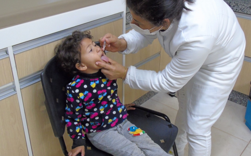 Sábado dia 20, foi o “Dia D” de vacinação contra a Poliomielite para crianças de 01 ano a menores de 05 anos
