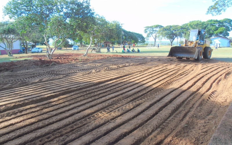 Município de Mariluz, construiu cancha de areia para praticas esportivas no Assentamento São João