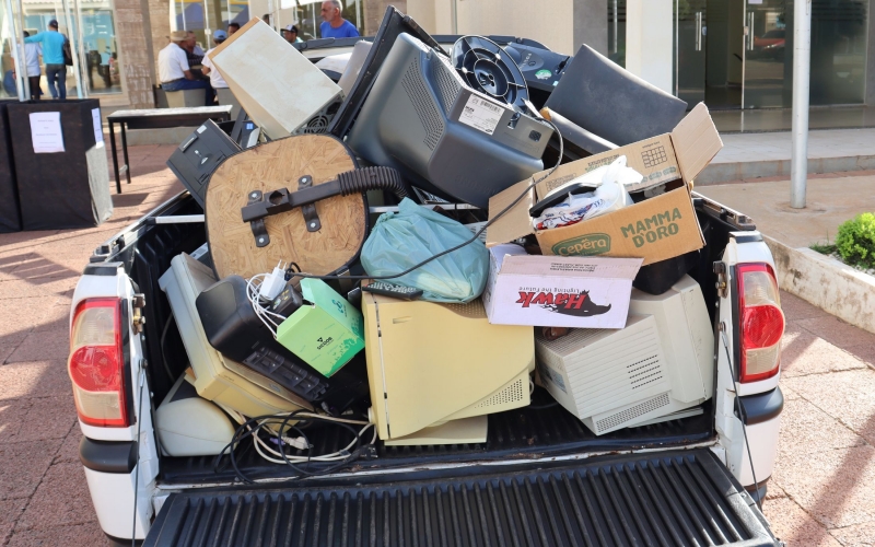 Divisão Municipal de Meio Ambiente realizou a coleta de Resíduos Eletrônicos 