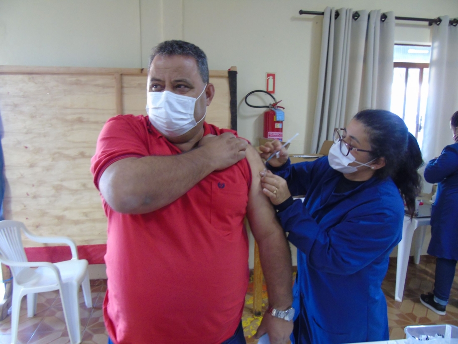 Município de Mariluz realizou a vacinação da população com idade de 49 anos acima 
