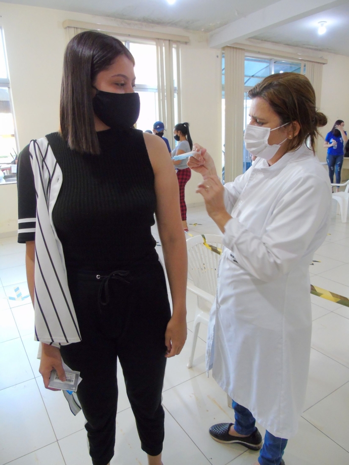 Secretaria de Saúde de Mariluz realizou a vacinação da população geral de 18 anos ou mais 