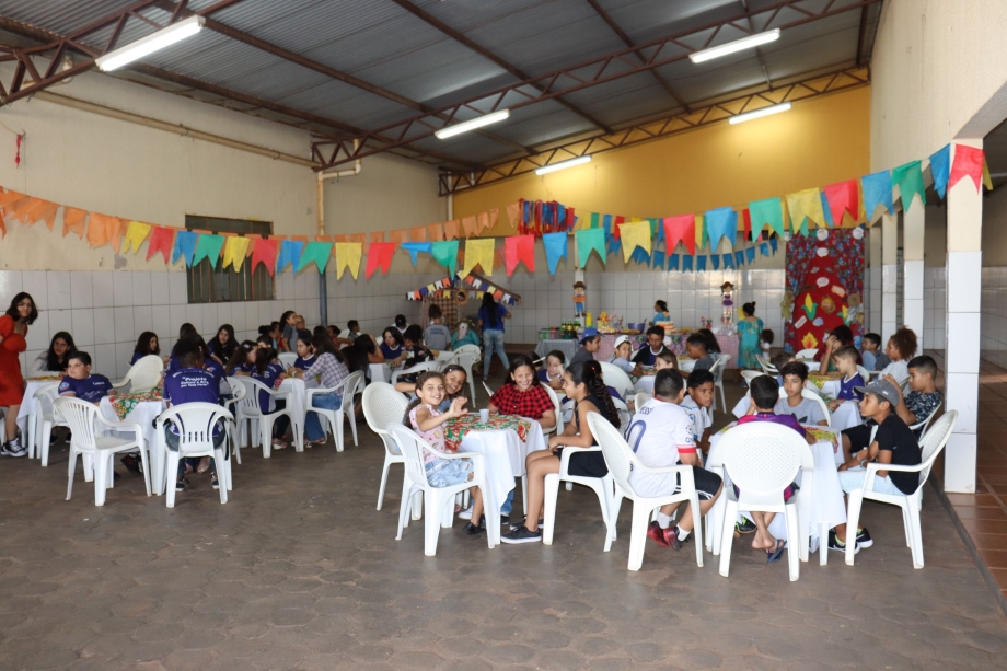 Prefeito Paulinho Alves realizou a entrega de 04 novos veículos para a frota do município