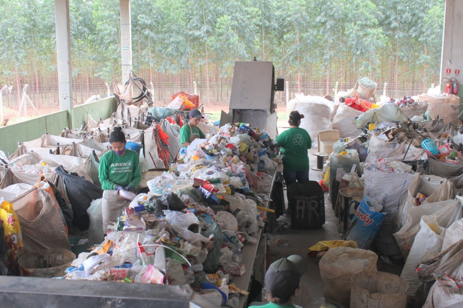 A importância da Associação dos Recicladores de Mariluz AREMA em nossa cidade 