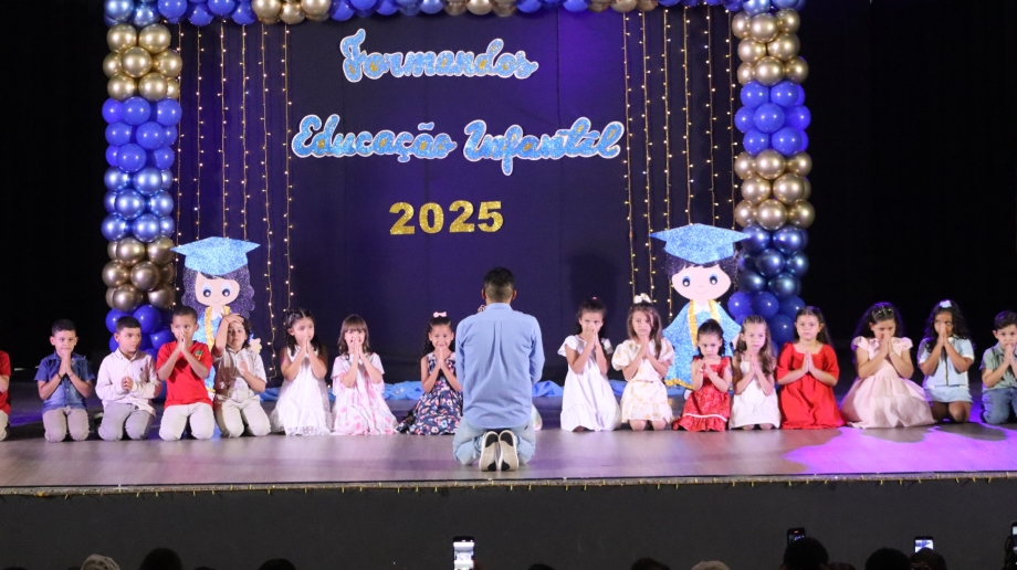 Formatura Infantil em Mariluz CMEI Arnaldo Busato 