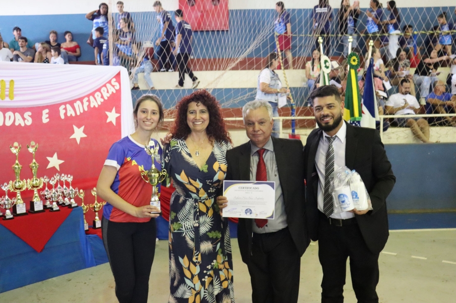 Divisão Municipal de Cultura e a Prefeitura de Mariluz realizou o 8º Festival de Bandas e Fanfarras 