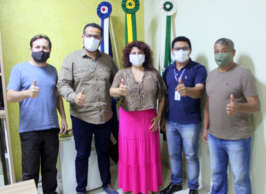 Visita ao gabinete municipal 